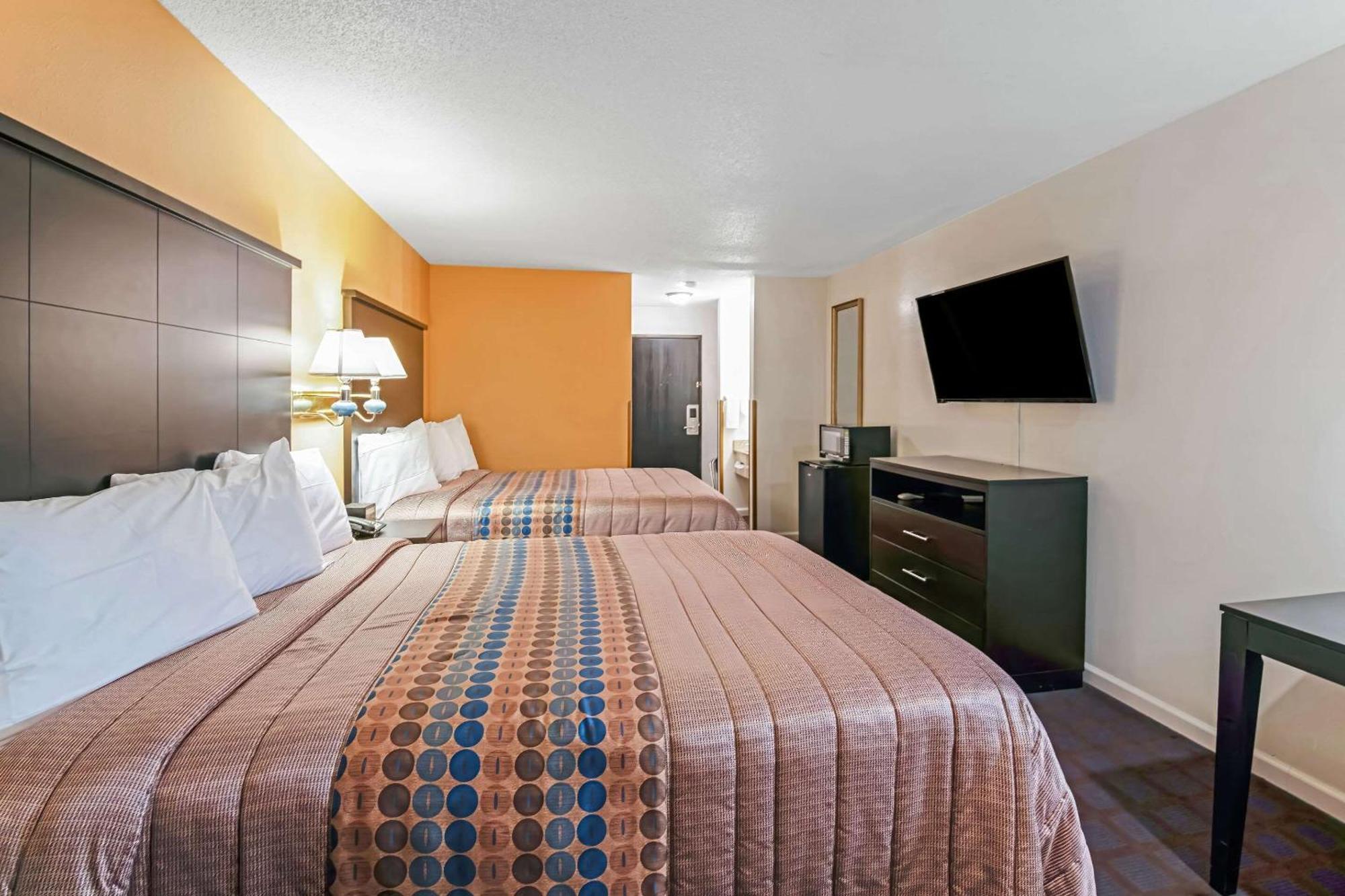 Rodeway Inn Red Oak Екстер'єр фото