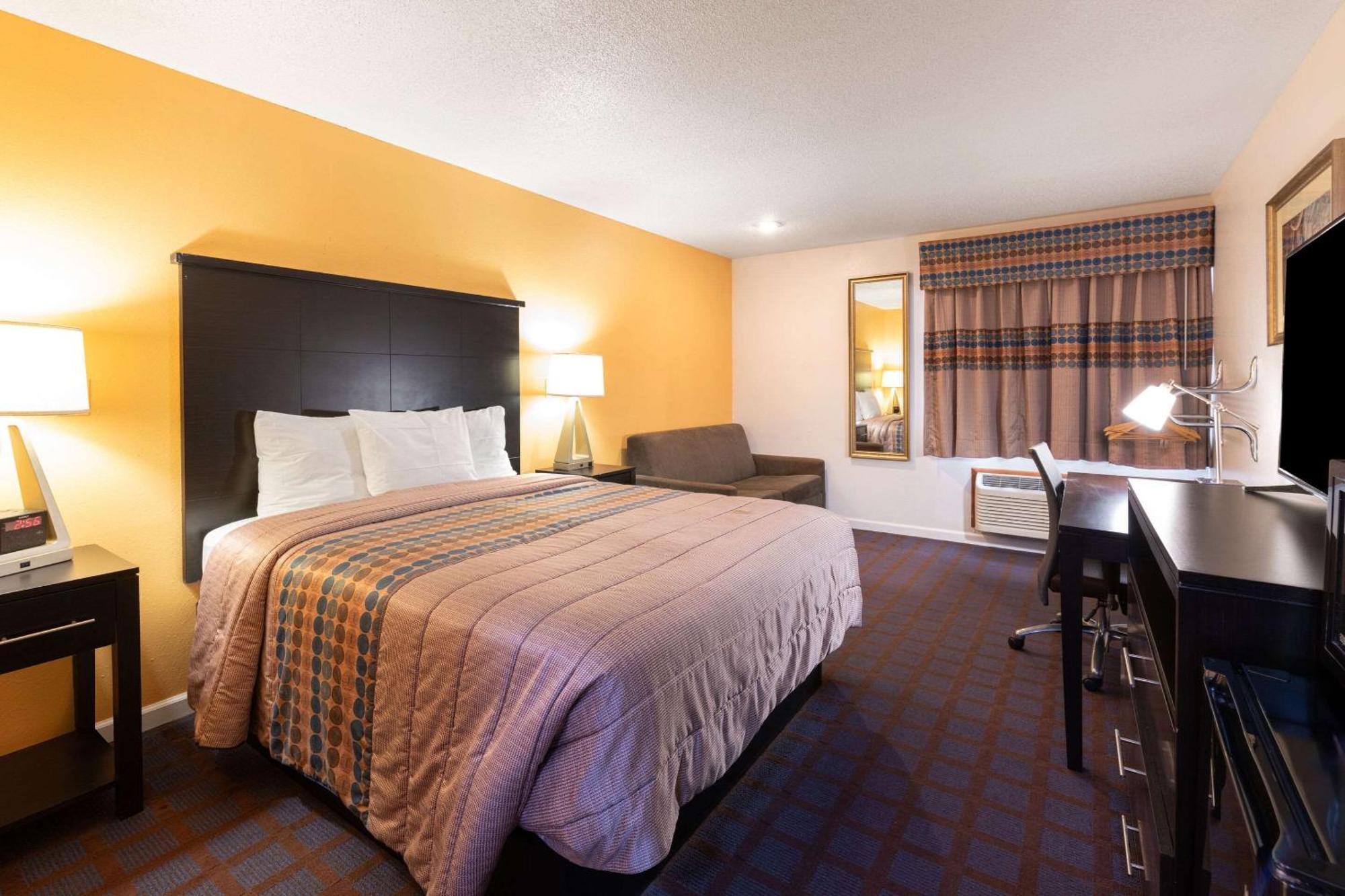 Rodeway Inn Red Oak Екстер'єр фото