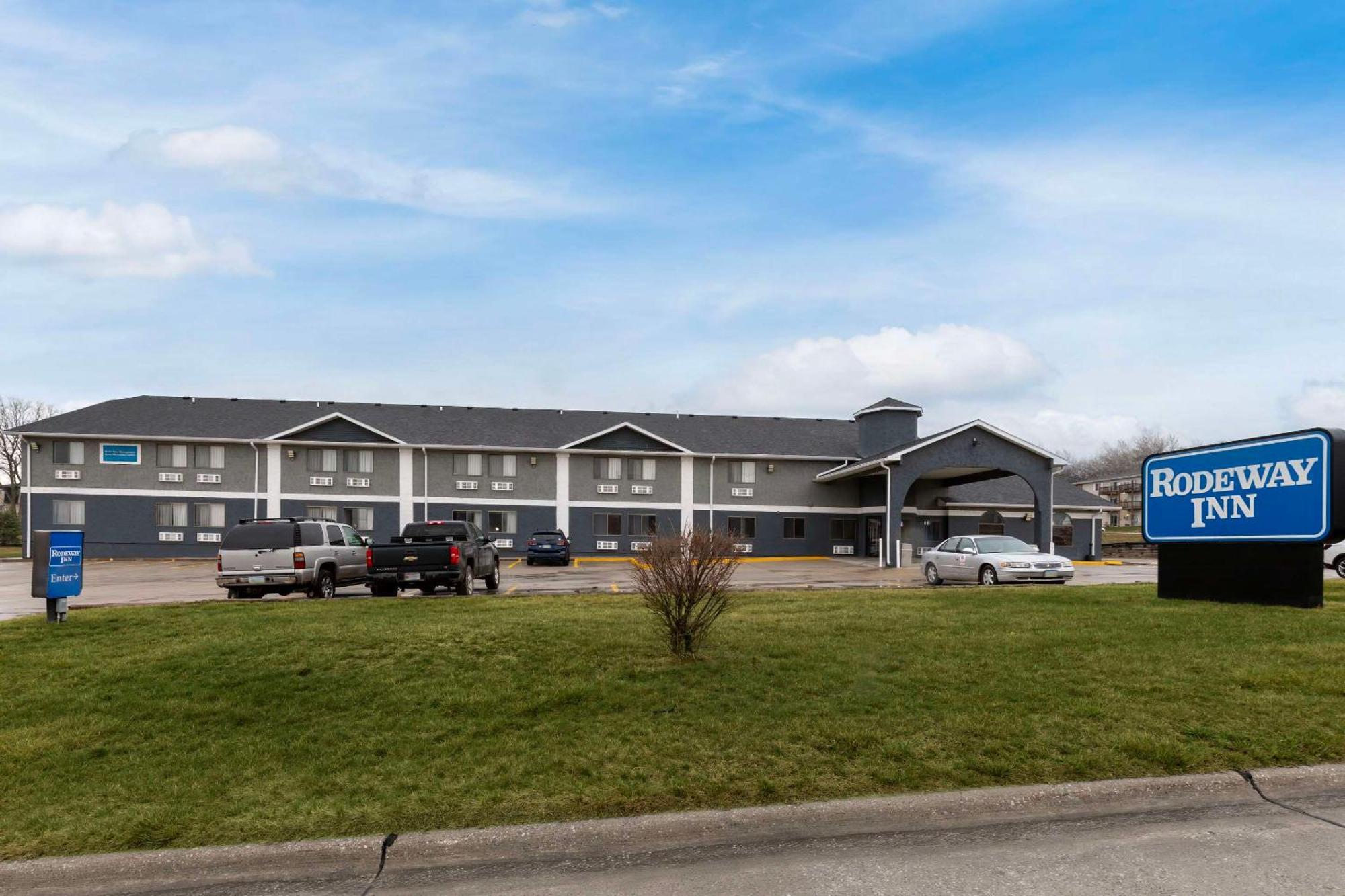 Rodeway Inn Red Oak Екстер'єр фото